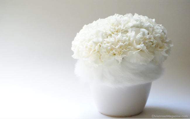 flower arrangement with snow white carnations