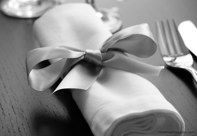 napkin with satin bow, New Year's Eve