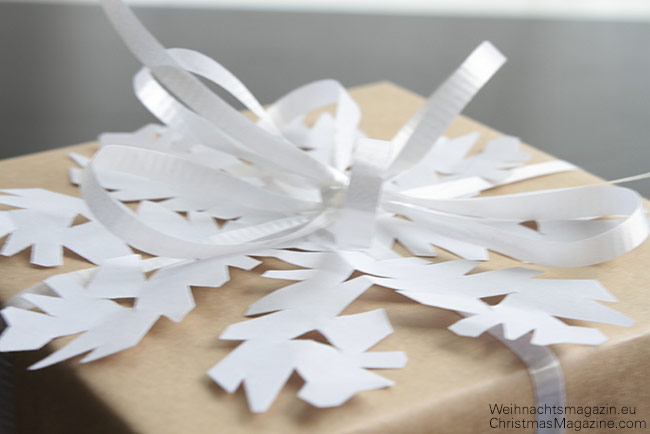 paper cut out, gift wrapping, Christmas