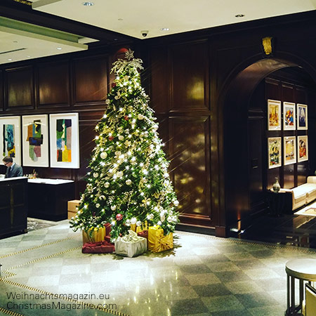 Christmas tree at the Georgia Hotel, Vancouver