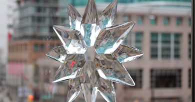 glass star in window