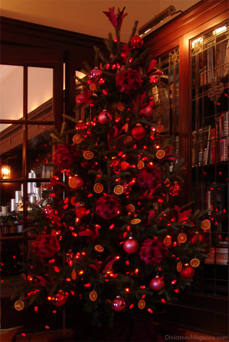 Christmas tree decorated in all red