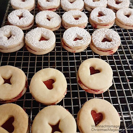 Spitzbuben, Swiss Christmas cookies