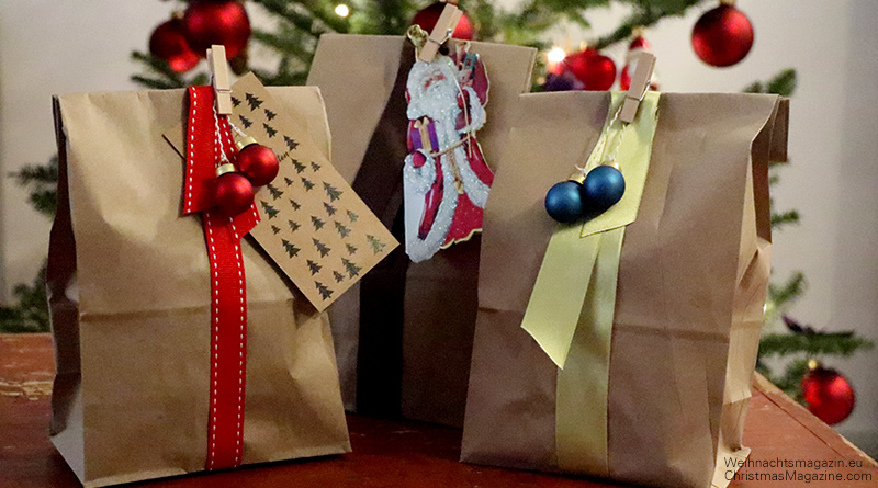 paper gift bags, Christmas gift wrapping, sandwich bags