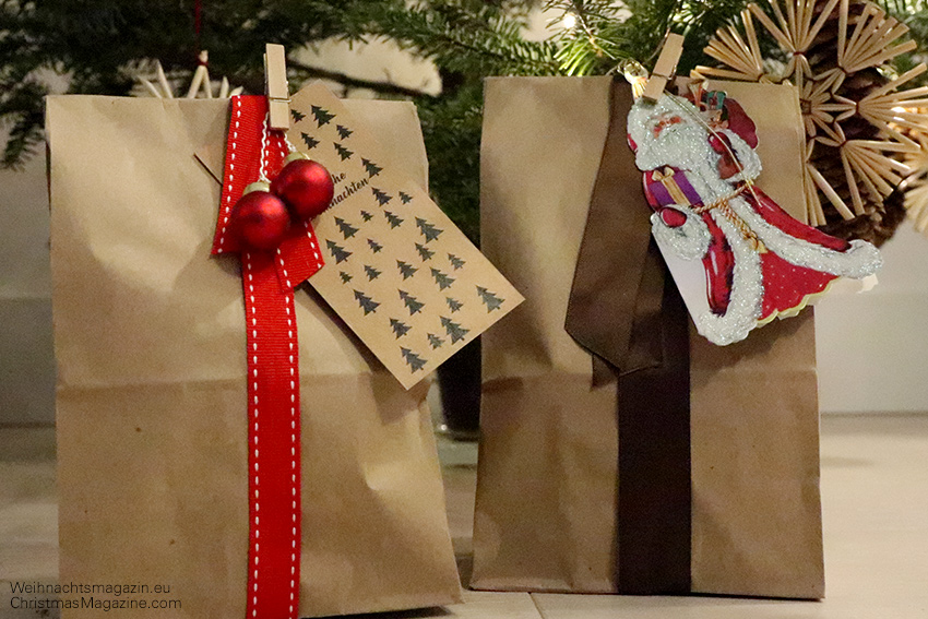 paper gift bags, Christmas gift wrapping, sandwich bags