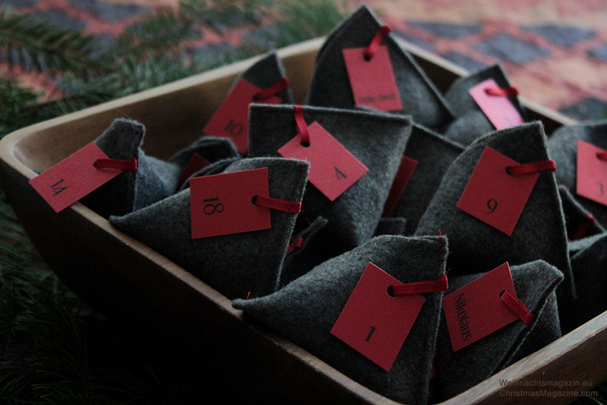 felt pyramids Advent calendar