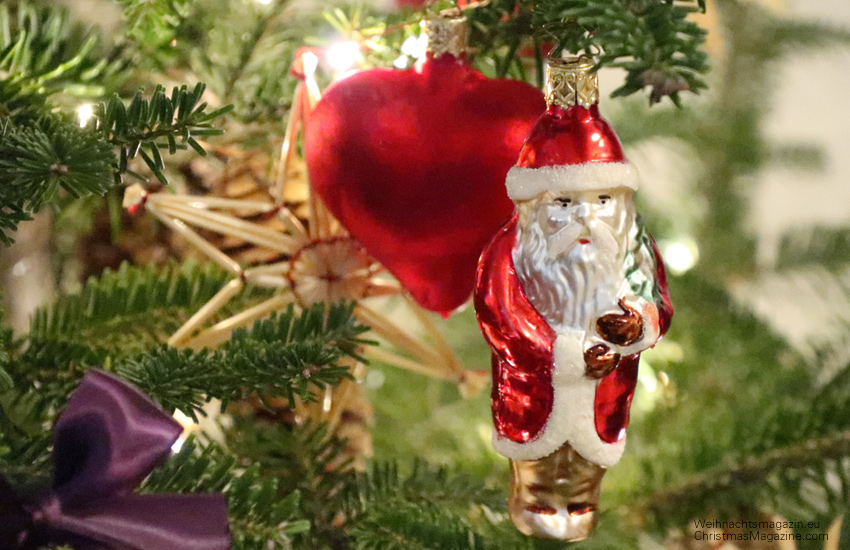 red hand blown Christmas  ornament heart