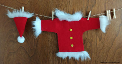 Santa's suit, clothesline, do it yourself