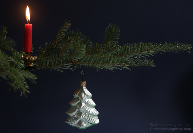 Christmas ornament, tree