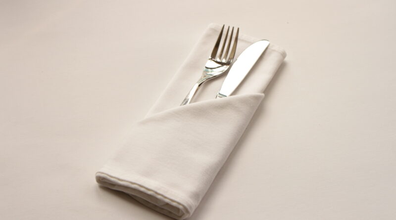 napkin fold, instructions