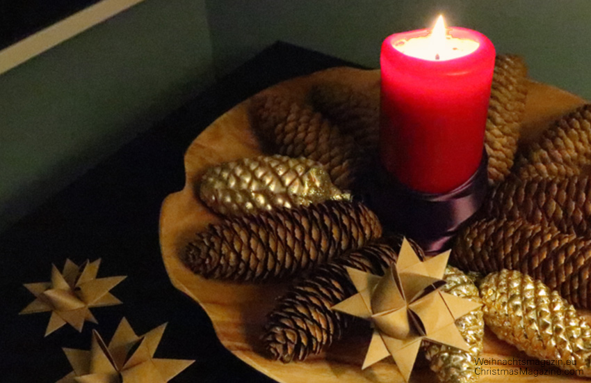 red and purple, Christmas display, candle light