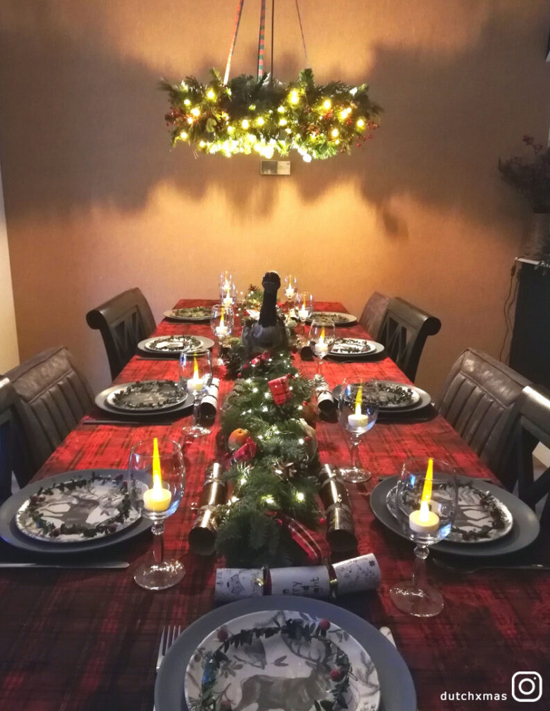 Christmas table, Christmas dinner, Christmas decorations