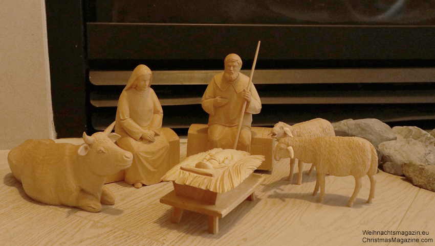nativity scene Advent calendar, stones, do it yourself, Mary and Joseph