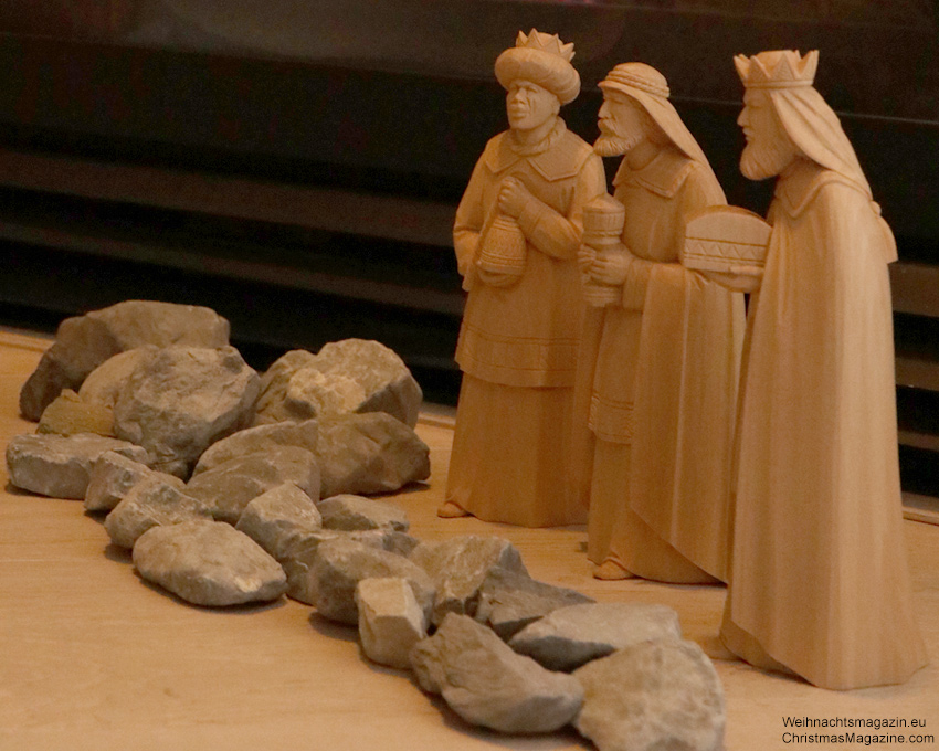nativity scene Advent calendar, stones, do it yourself, Three Kings
