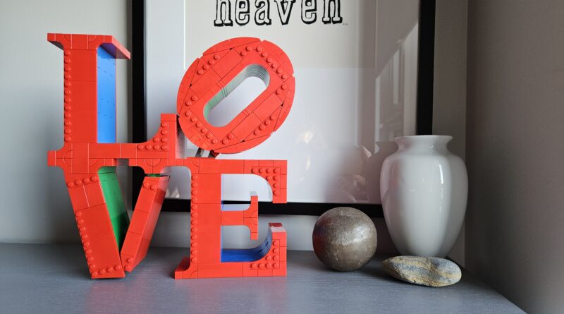 LOVE by Robert Indiana, Lego set